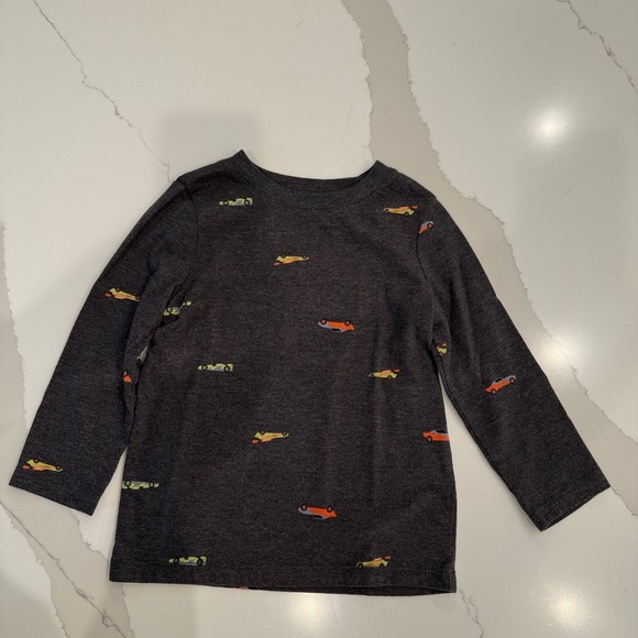 Toddler boys 2T long sleeve set - Picture 2 of 7
